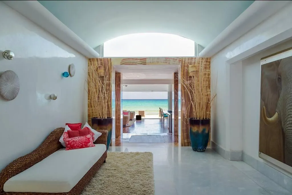 Casa Marmol Beach Front Playa del Carmen Villa