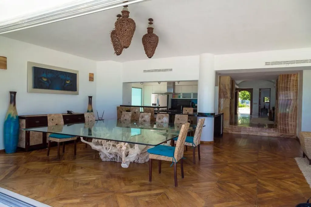 Villa Casa Marmol Beach Front Playa del Carmen